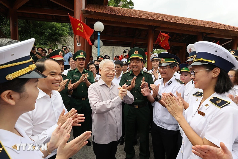 “Tất cả đời ta, tất cả sức ta, ta đã hiến dâng cho sự nghiệp cao đẹp nhất...”